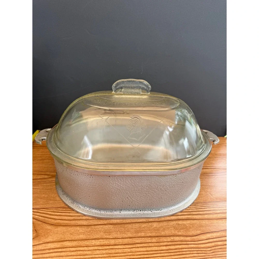 Vintage Guardian Service Hammered Aluminum Oval Roaster with Glass Lid